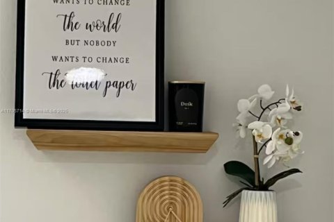 Copropriété à louer à Miami, Floride: 1 chambre, 76.64 m2 № 1961390 - photo 25