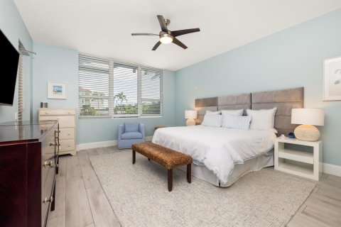 Condo in Deerfield Beach, Florida, 3 bedrooms  № 2077717 - photo 11