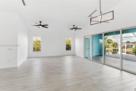 House in Fort Myers, Florida 3 bedrooms № 1875181 - photo 23