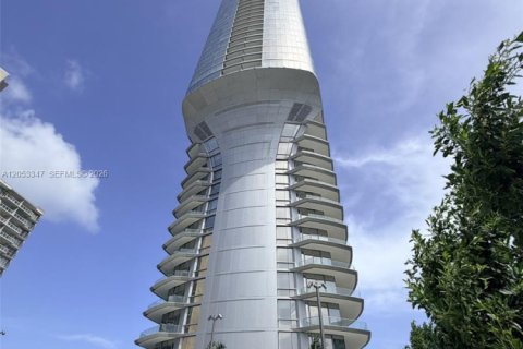 Condo in Miami, Florida, 3 bedrooms  № 2254203 - photo 4