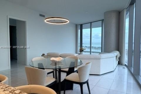Condo in Miami, Florida, 3 bedrooms  № 2254203 - photo 17