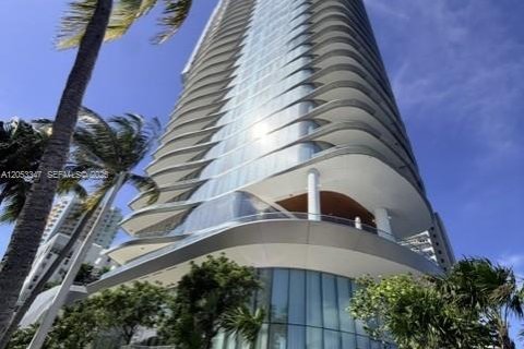 Condo in Miami, Florida, 3 bedrooms  № 2254203 - photo 3