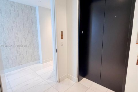 Condo in Miami, Florida, 3 bedrooms  № 2254203 - photo 13