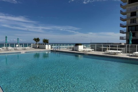Copropriété à louer à Palm Beach, Floride: 2 chambres, 138.98 m2 № 2417643 - photo 8