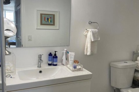 Copropriété à louer à Palm Beach, Floride: 2 chambres, 138.98 m2 № 2417643 - photo 13