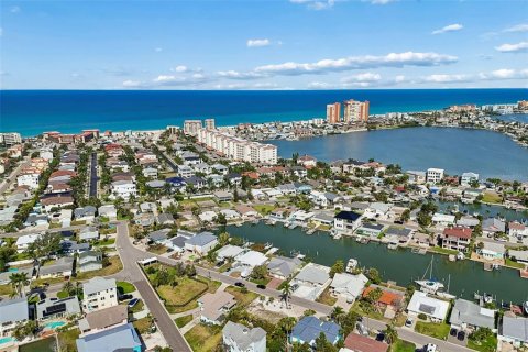 Land in Redington Shores, Florida № 2226787 - photo 8