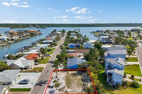 Land in Redington Shores, Florida № 2226787 - photo 6