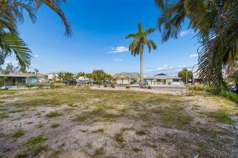 Land in Redington Shores, Florida № 2226787 - photo 18