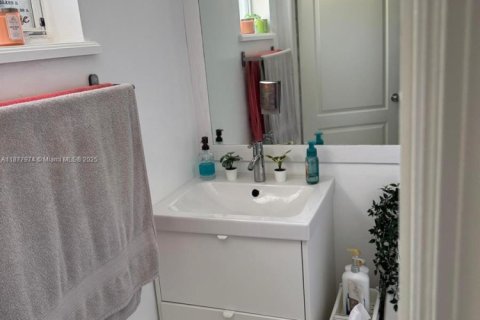 Copropriété à louer à Miami, Floride: 1 chambre, 33.63 m2 № 1922957 - photo 6