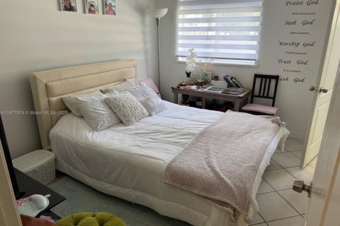 Copropriété à louer à Miami, Floride: 1 chambre, 33.63 m2 № 1922957 - photo 4