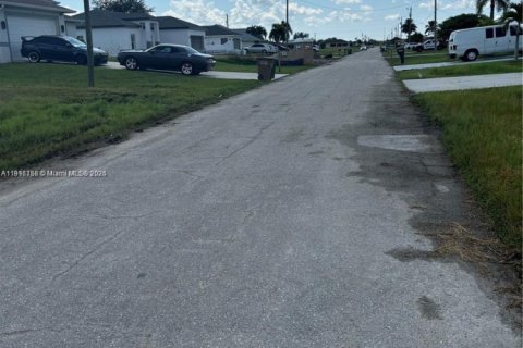 Terrain à vendre à Cape Coral, Floride № 1973806 - photo 3