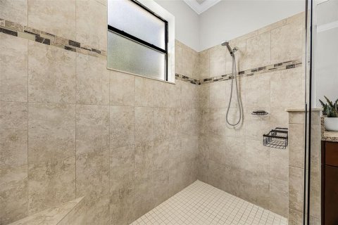 Casa en venta en Bradenton, Florida, 4 dormitorios, 289.67 m2 № 2228484 - foto 11