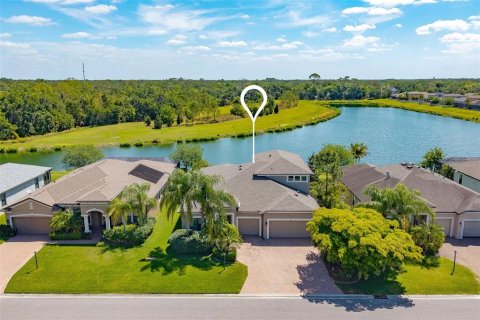 Casa en Bradenton, Florida 4 dormitorios, 289.67 m2 № 2228484