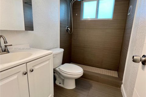 Снять в аренду квартиру в Майами-Бич, Флорида 1 спальня, 77.11м2, № 2034686 - фото 10