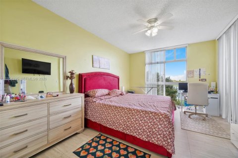 Купить кондоминиум в Дорал, Флорида 3 спальни, 123.56м2, № 1995243 - фото 10