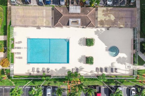 Купить кондоминиум в Дорал, Флорида 3 спальни, 123.56м2, № 1995243 - фото 24