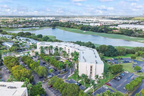 Купить кондоминиум в Дорал, Флорида 3 спальни, 123.56м2, № 1995243 - фото 22