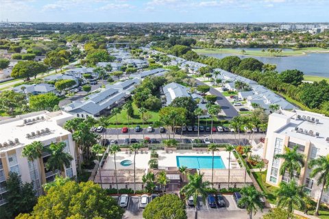 Купить кондоминиум в Дорал, Флорида 3 спальни, 123.56м2, № 1995243 - фото 23