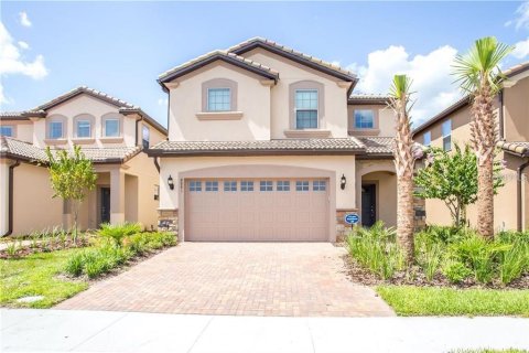 House in Kissimmee, Florida 6 bedrooms, 291.9 sq.m. № 2104591