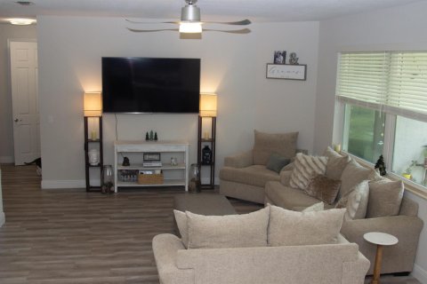 House in West Palm Beach, Florida 3 bedrooms, 154.68 sq.m. № 2086557 - photo 4