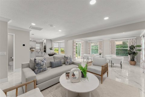 Купить виллу или дом в Уиндермир, Флорида 9 комнат, 259.29м2, № 1826362 - фото 30