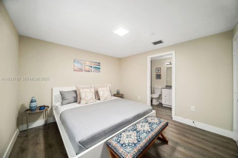 Снять в аренду виллу или дом в Холливуд, Флорида 2 спальни, 74.32м2, № 1991992 - фото 14