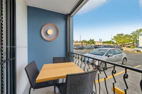 Copropriété à vendre à Miami, Floride: 2 chambres, 72 m2 № 1949296 - photo 20