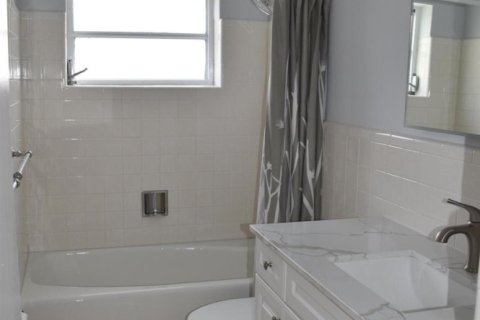 Copropriété à louer à Hallandale Beach, Floride: 1 chambre, 53.42 m2 № 2432283 - photo 9