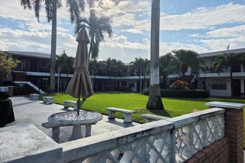 Condo à Hallandale Beach, Floride, 1 chambre  № 2432283