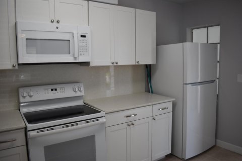 Copropriété à louer à Hallandale Beach, Floride: 1 chambre, 53.42 m2 № 2432283 - photo 5