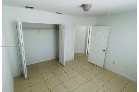 Condo in Doral, Florida, 3 bedrooms  № 2037270 - photo 9
