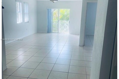 Condo in Doral, Florida, 3 bedrooms  № 2037270 - photo 10