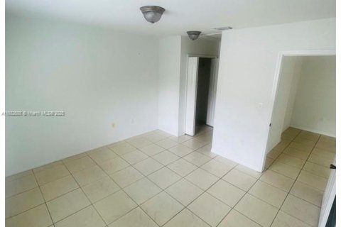 Condo in Doral, Florida, 3 bedrooms  № 2037270 - photo 2