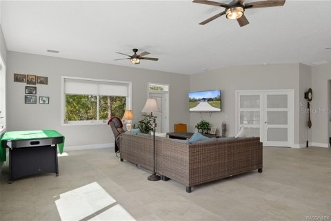 House in Beverly Hills, Florida 5 bedrooms, 400.32 sq.m. № 2166568 - photo 23