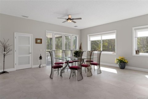 House in Beverly Hills, Florida 5 bedrooms, 400.32 sq.m. № 2166568 - photo 25