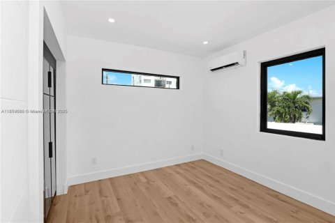 Appartement à louer à Miami Beach, Floride: 1 chambre, 400.87 m2 № 1925840 - photo 6