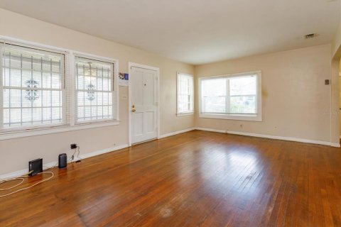 House in Saint Petersburg, Florida 2 bedrooms, 82.59 sq.m. № 1906282 - photo 7