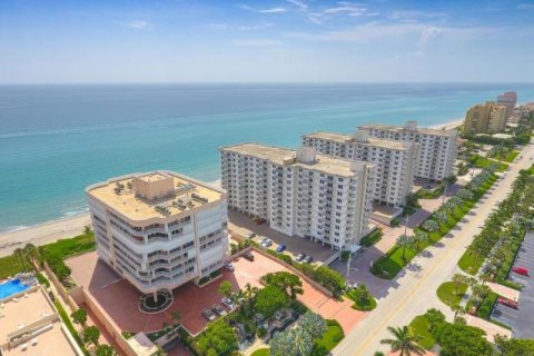 Copropriété à louer à Highland Beach, Floride: 3 chambres, 237.09 m2 № 1175229 - photo 1