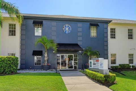 Propiedad comercial en alquiler en Orlando, Florida № 1880452 - foto 2