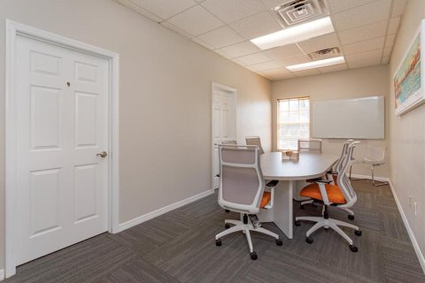 Propiedad comercial en alquiler en Orlando, Florida № 1880452 - foto 27