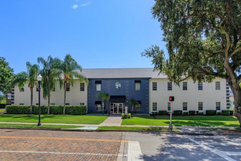 Propiedad comercial en alquiler en Orlando, Florida № 1880452 - foto 1