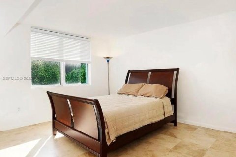 Снять в аренду квартиру в Норт-Бей-Виллидж, Флорида 2 спальни, 98.1м2, № 1983471 - фото 8