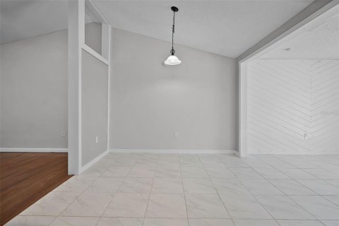 Casa en venta en New Port Richey, Florida, 4 dormitorios, 163.97 m2 № 1835691 - foto 10