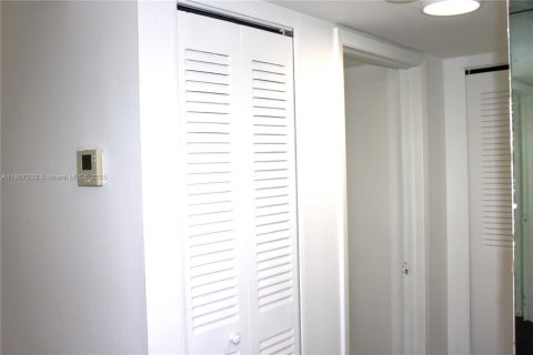 Copropriété à louer à North Miami, Floride: 1 chambre, 73.49 m2 № 1963840 - photo 21
