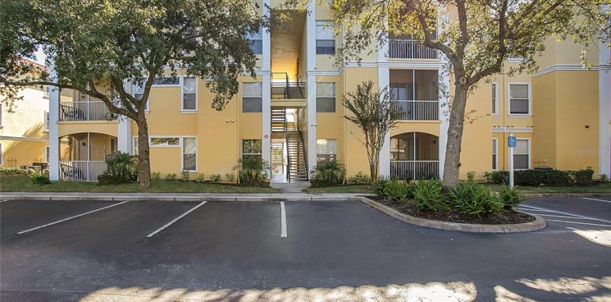Condominio en Maitland, Florida, 1 dormitorio № 1851742