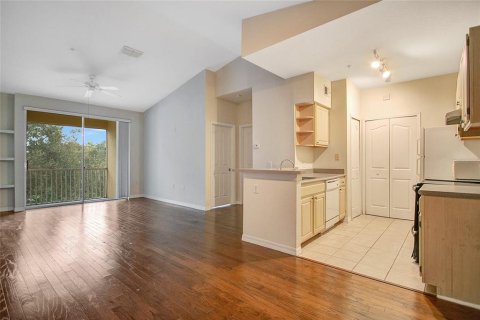 Condo in Maitland, Florida, 1 bedroom  № 1851742 - photo 3