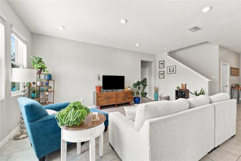 Villa ou maison à vendre à Wesley Chapel, Floride: 4 chambres, 256.04 m2 № 2266438 - photo 6