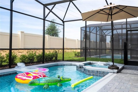 Casa en venta en Davenport, Florida, 7 dormitorios, 300.45 m2 № 2329820 - foto 14