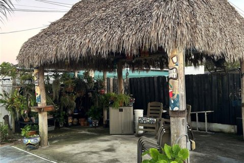 Casa en venta en Hialeah, Florida, 3 dormitorios, 121.14 m2 № 1954624 - foto 17