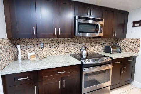 Condominio en venta en Miami, Florida, 2 dormitorios, 105.91 m2 № 2000352 - foto 6